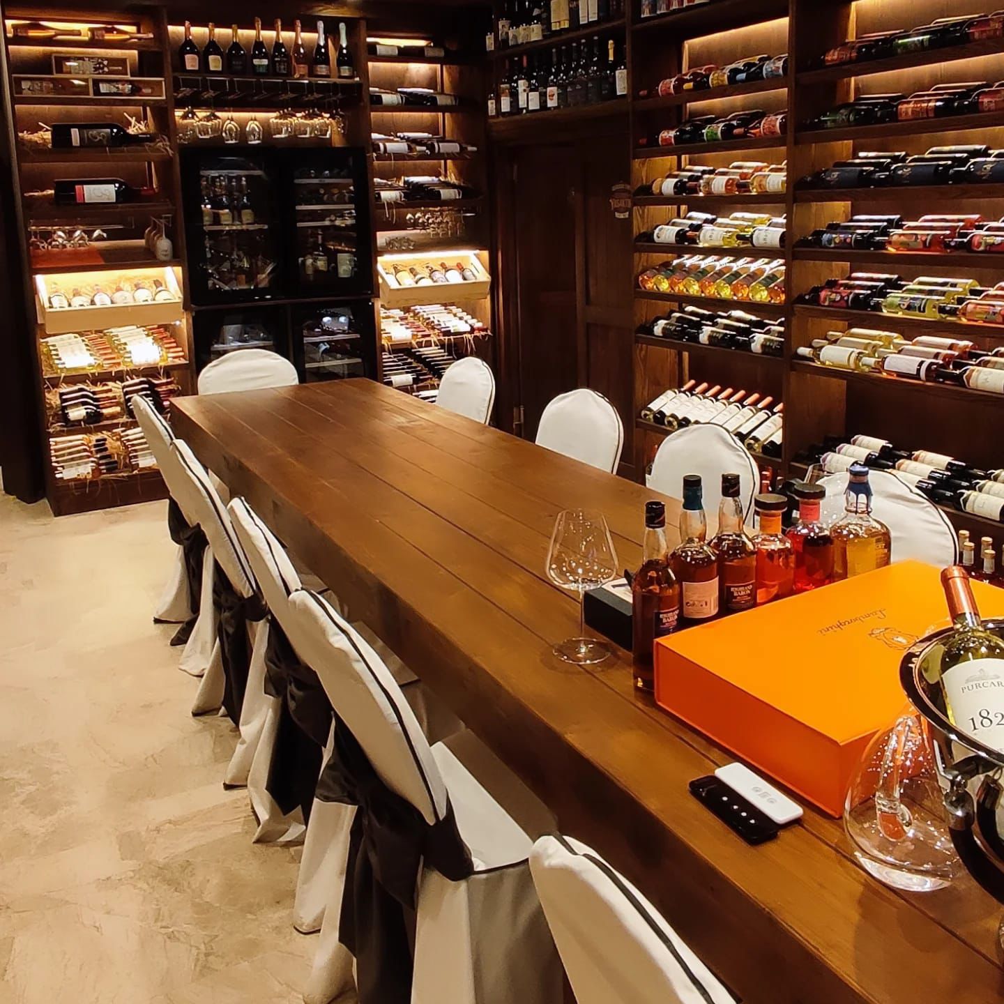 Gate Winehouse tadım odası